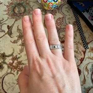 White gold color plated perlee ring unbranded size 7